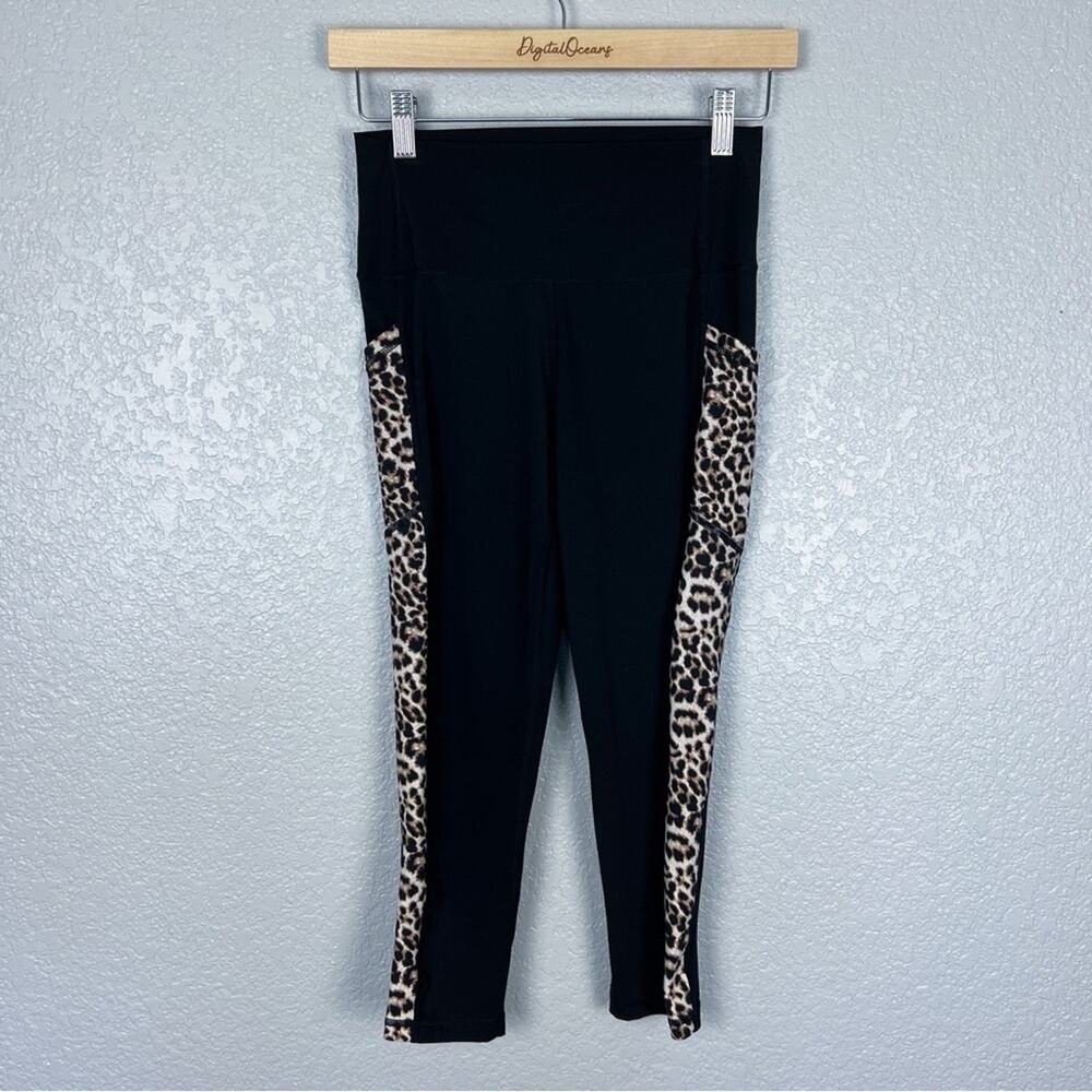 ZYIA Pocket Brilliant Hi-Rise Capri 20" Leggings, Leopard 6-8 (Medium) - Picture 2 of 11